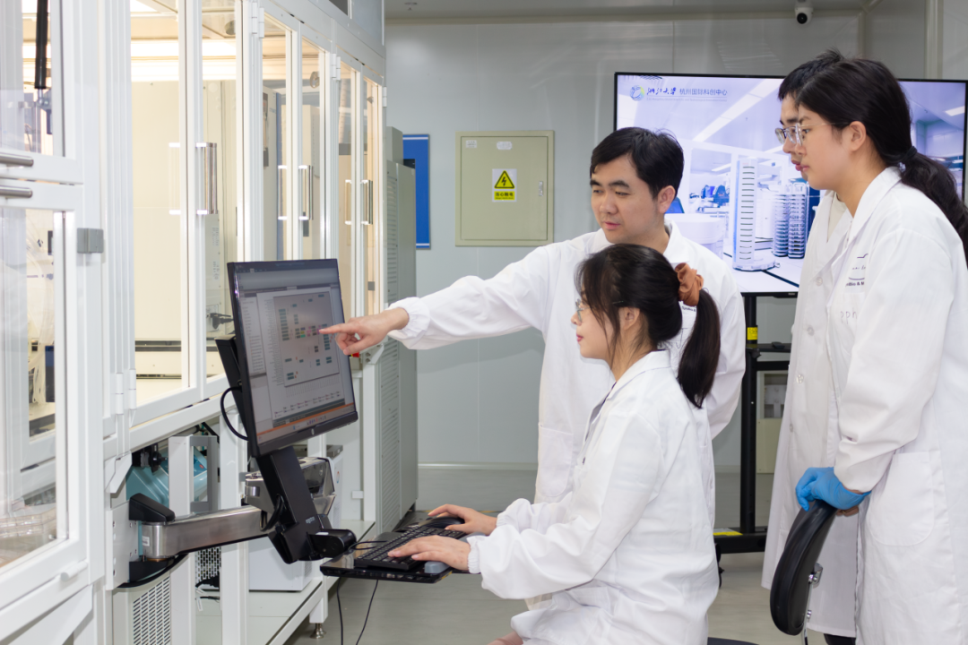 屏幕截图 2024-10-21 141952.png 屏幕截图 2024-10-21 141952.png